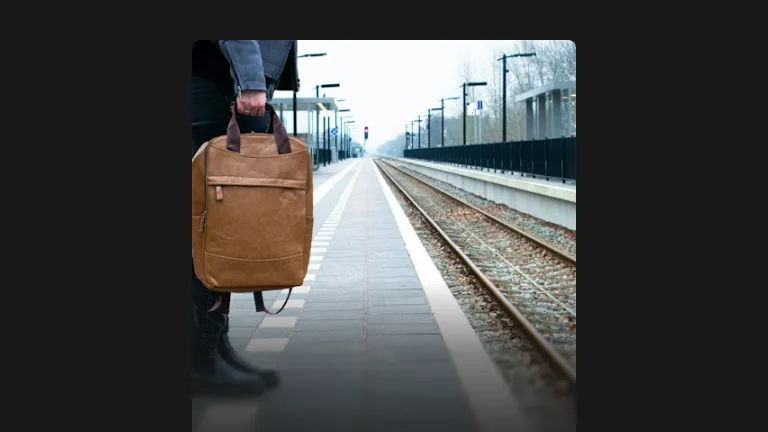 The direction-aware-hover component